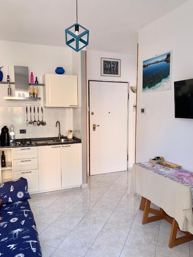 Casa Girasole 1 Apartment Sanremo Bagian luar foto