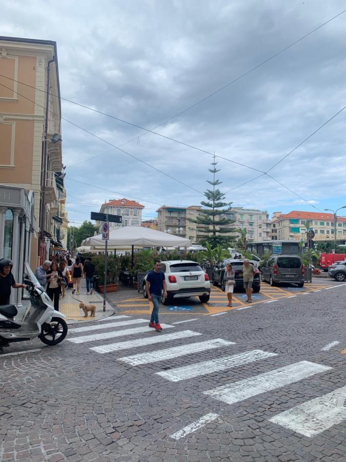 Casa Girasole 1 Apartment Sanremo Bagian luar foto